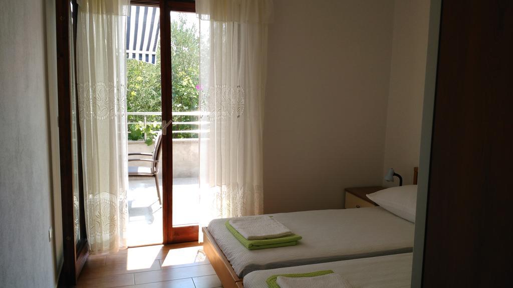 Apartments Nal Biskup Putniković Chambre photo